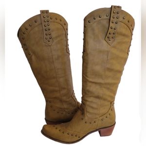 Woman’s Studded Vintage Cowgirl Western Boots Size 39